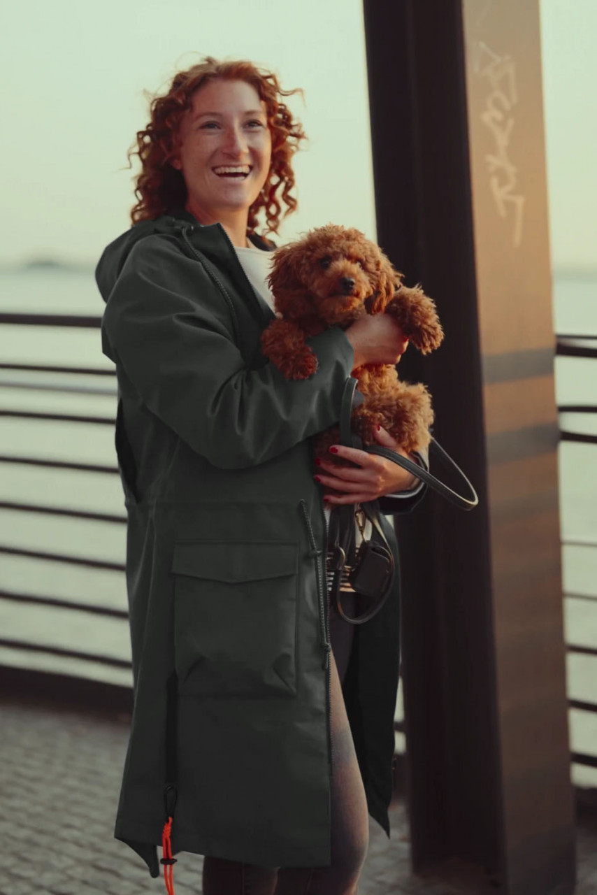 Derbe Regenjacke Phoeby Dog Damen Grün Hundejacke